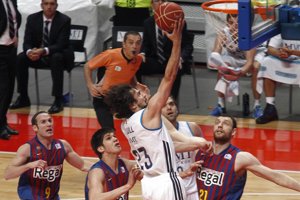 El Real Madrid besa el cielo
