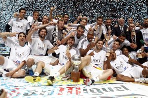 El Real Madrid besa el cielo
