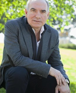 Foto: El juez cita a declarar como imputado a un concejal socialista de Santiago por la causa sobre contratos amañados (EP/AYUNTAMIENTO)