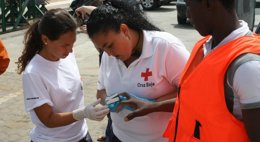 Foto: La presión migratoria subsahariana sobre Ceuta triplica la registrada en 2012 tras la llegada de otros 9 indocumentados (EUROPA PRESS/CRUZ ROJA)