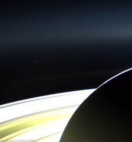 La Tierra desde Saturno