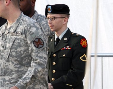 Foto: Manning, declarado no culpable del cargo de ayudar al enemigo (REUTERS)