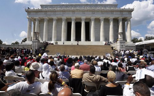 Miles de personas recuerdan el legado de Martin Luther King en el 50 aniversario