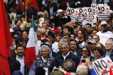 Foto: López Obrador: la privatización de Pemex equivaldría a "desangrar a la patria" (Reuters)