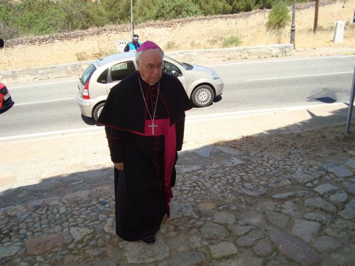 El obispo de Segovia, Ángel Rubio