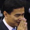 Foto: El exprimer ministro tailandés Abhisit rechaza los cargos por asesinato (Reuters)