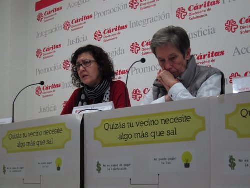 Carmen Calzada (derecha) y Oliva Martín (izquierda) presentan la nueva campaña