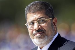 Foto: Aplazado hasta el 4 de febrero el juicio contra el expresidente egipcio Mursi (REUTERS)