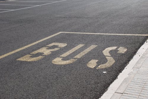 Parada de autobús urbano en Rubí (Barcelona)