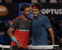 Foto: Federer: "Mi vínculo con Nadal es mayor que con Djokovic o Murray" (BOBBY YIP / REUTERS)