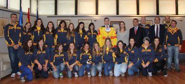 Foto: Cardenal recibe a la selección española de hockey hielo (CSD)
