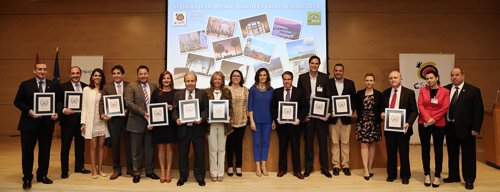 Los premiados con Marta Blanco