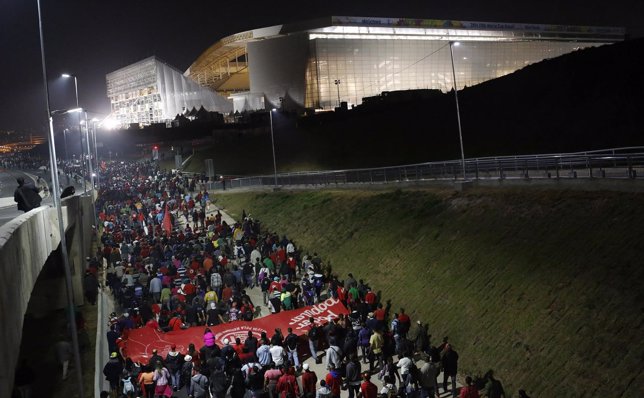 Personas sin vivienda manifiestan en estadio Corinthians de Sao Paulo,  Mundial