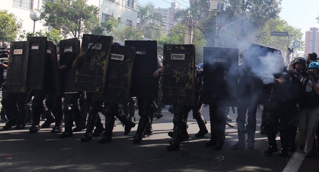La policía militar brasileña en las protestas contra el Mundial.