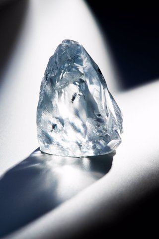 El diamante azul de 122,52 quilates podría convertirse en el más caro del mundo.