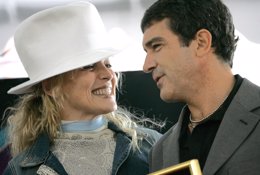 Foto: Antonio Banderas y Sharon Stone: ¿algo más que amigos? (REUTERS)