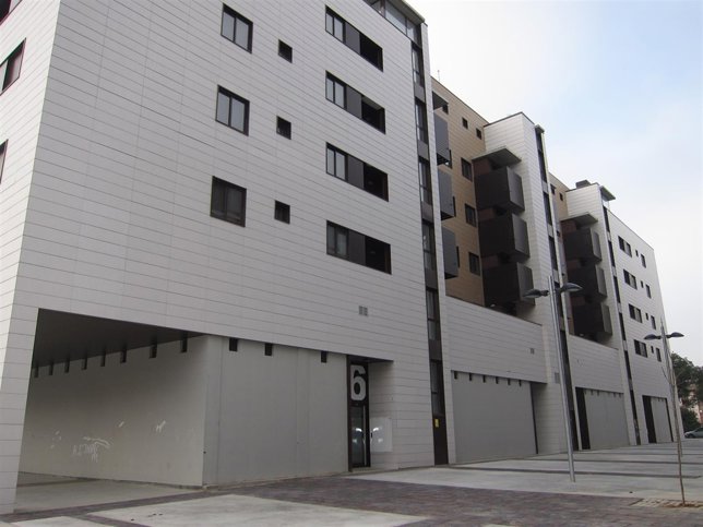 El precio de la vivienda modera su caída al 3,9% en el segundo trimestre