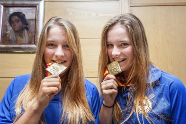 Foto: Dos hermanas de Astillero, campeonas de España cadetes de remo olímpico (GOBIERNO)