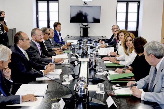 Susana Díaz, en una reunión con Tercer Sector