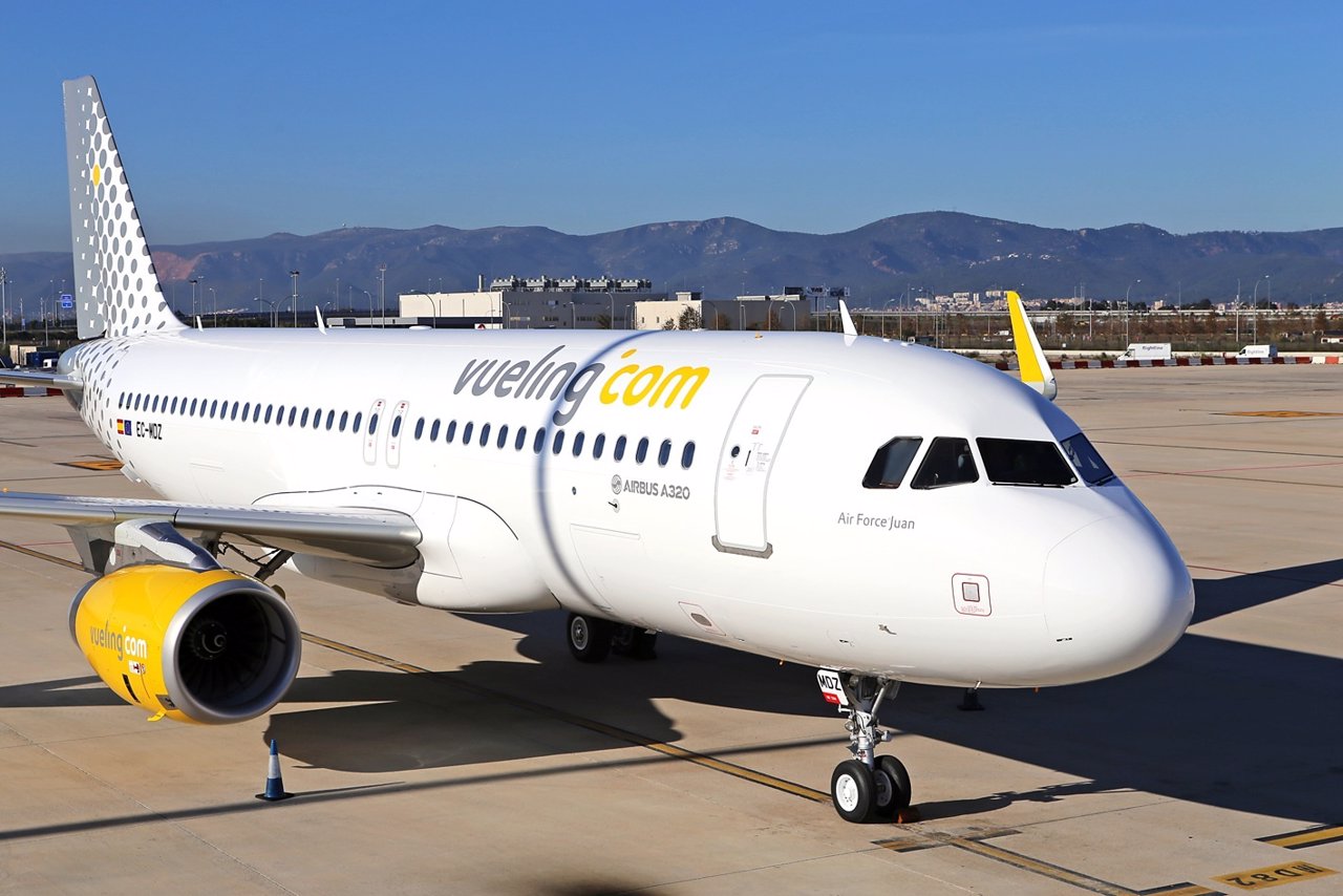 Vueling Recibe El Primer Avión De Compra El Air Force Juan 3045