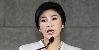 Foto: El Parlamento declara a Yingluck culpable de negligencia por su programa de compra de arroz (ATHIT PERAWONGMETHA / REUTERS)