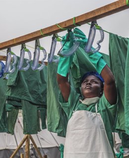 Foto: Ébola: Demasiadas muertes y un halo de esperanza (ANNA SURINYACH/MSF)