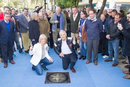 Foto: Giacomo Agostini inaugura su estrella en el Paseo de la Fama de Jerez (ALVARO RIVERO)