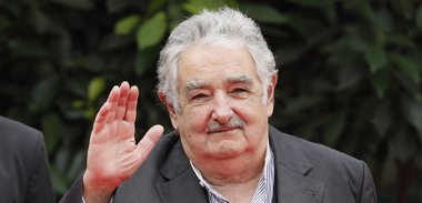 Foto: Mujica se reúne con los expresos de Guantánamo a los que otorgó el estatus de refugiados (ENRIQUE CASTRO-MENDIVIL / REU)