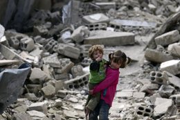 Foto: Niños más agresivos y traumatizados como resultado de cuatro años de guerra (BASSAM KHABIEH / REUTERS)