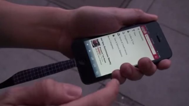 Tú eres tu propio cargador de móvil 1 gafas.jpg