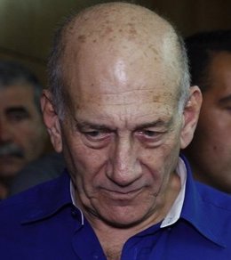 Foto: La Justicia israelí mantiene la pena contra Ehud Olmert por aceptar sobornos (REUTERS)
