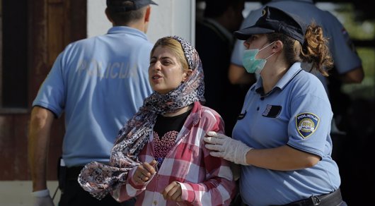 Croacia permitirá que los refugiados continúen su camino hacia otros países europeos (ANTONIO BRONIC / REUTERS)