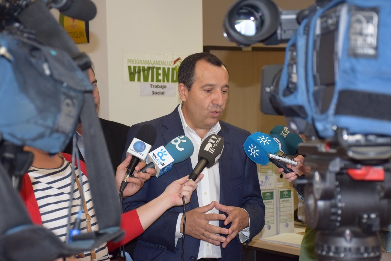 JUNTA DE ANDALUCIA FAMILIAS junta de andalucia familias: