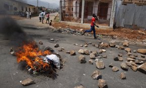 Foto: EEUU recomienda a sus ciudadanos que eviten viajar a Burundi debido a la ola de violencia (MIKE HUTCHINGS / REUTERS)