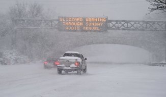Foto: Una gran tormenta de nieve paraliza el transporte en Nueva York (ESTADO DE NUEVA YORK (EEUU))