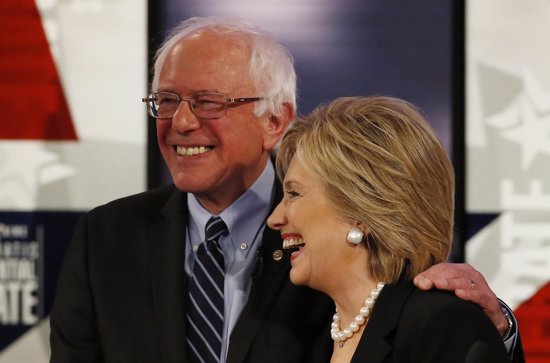 Foto: Sanders y Clinton se mantienen en una situación de empate en las primarias demócratas (JIM YOUNG / REUTERS)