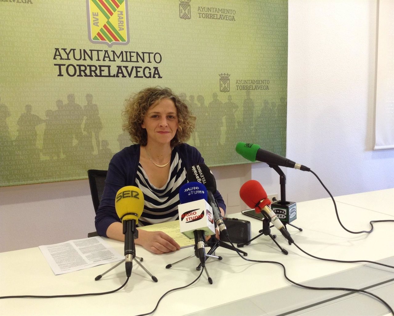 EL SERVICIO DE AYUDA A DOMICILIO el servicio de ayuda a domicilio: