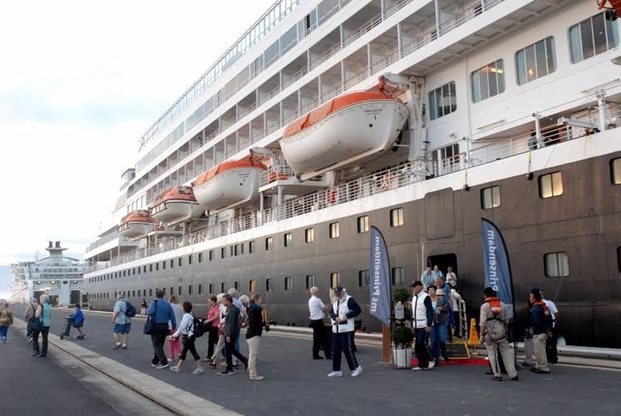 EL PUERTO DE HUELVA el puerto de huelva: