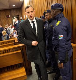 Foto: Oscar Pistorius, condenado a seis años de cárcel por el asesinato de su novia (POOL NEW/REUTERS) 