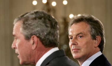Foto: Blair asume "plena responsabilidad" por Irak pero apela a la "atmósfera" post 11-S (JASON REED/REUTERS) 