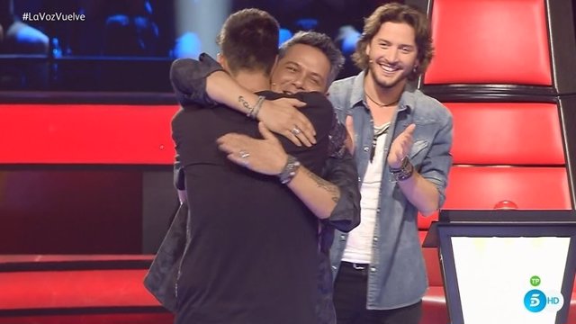 Alejandro Sanz le roba el protagonismo a Malú, Melendi y Manuel Carrasco