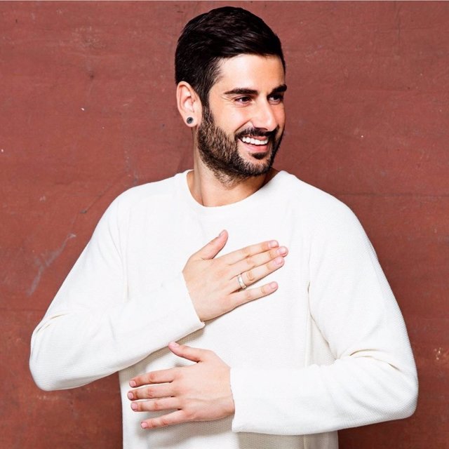 Melendi regresa con un single de aires caribeños como primer avance de su nuevo disco