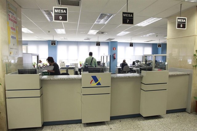 Resultado de imagen de Las quejas de los contribuyentes contra la Agencia Tributaria disminuyeron un 11% en 2015