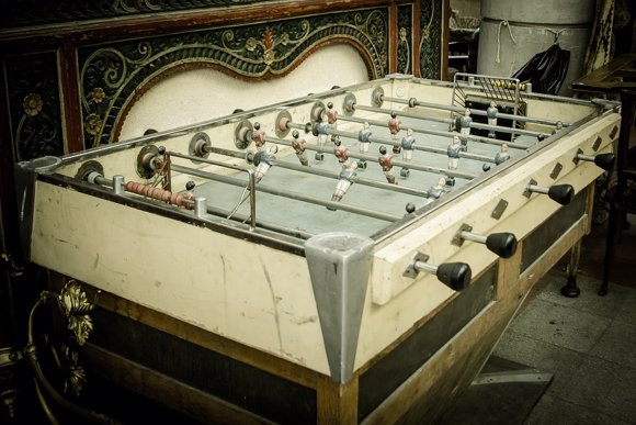 Futbolín antiguo