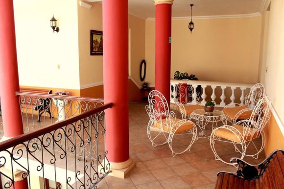 VILLA OROPEZA