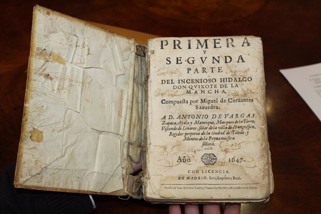 Resultado de imagen de HUELVA | CULTURA Un particular dona un libro de 'El Quijote' de 1647