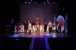 Las Fallas de Valencia reconocen el mejor 'Teatre Faller' en una Gala de la Cultura de homenaje a Berlanga