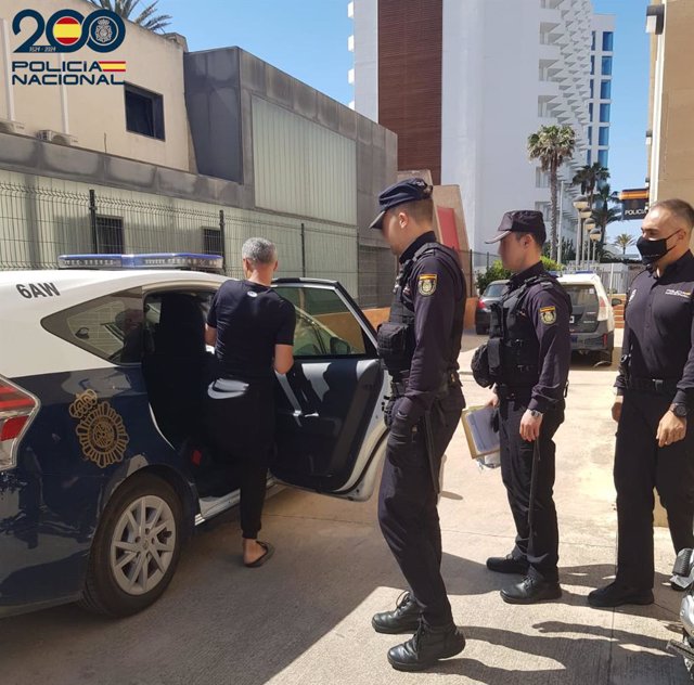 Detenidos Dos Hombres Por Pegar A Varias V Ctimas Para Robarles En