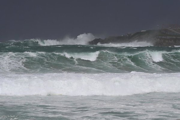 Kirk Llega A Galicia Rachas De Viento De Km H Carreteras