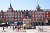 Madrid comienza a sancionar a músicos reincidentes con altavoz de sonido en Plaza Mayor